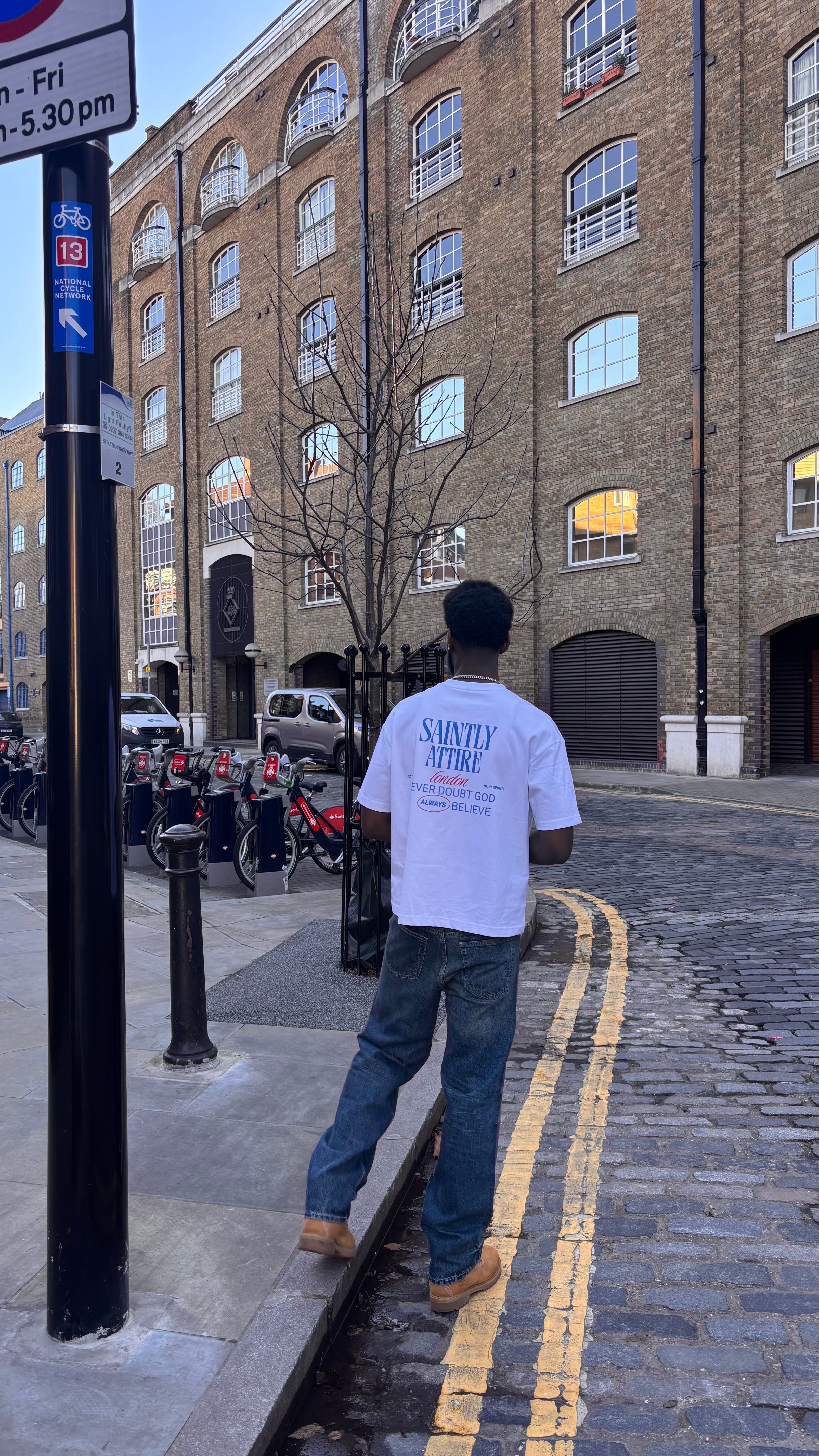 Never Doubt God Tee - Oversized - White